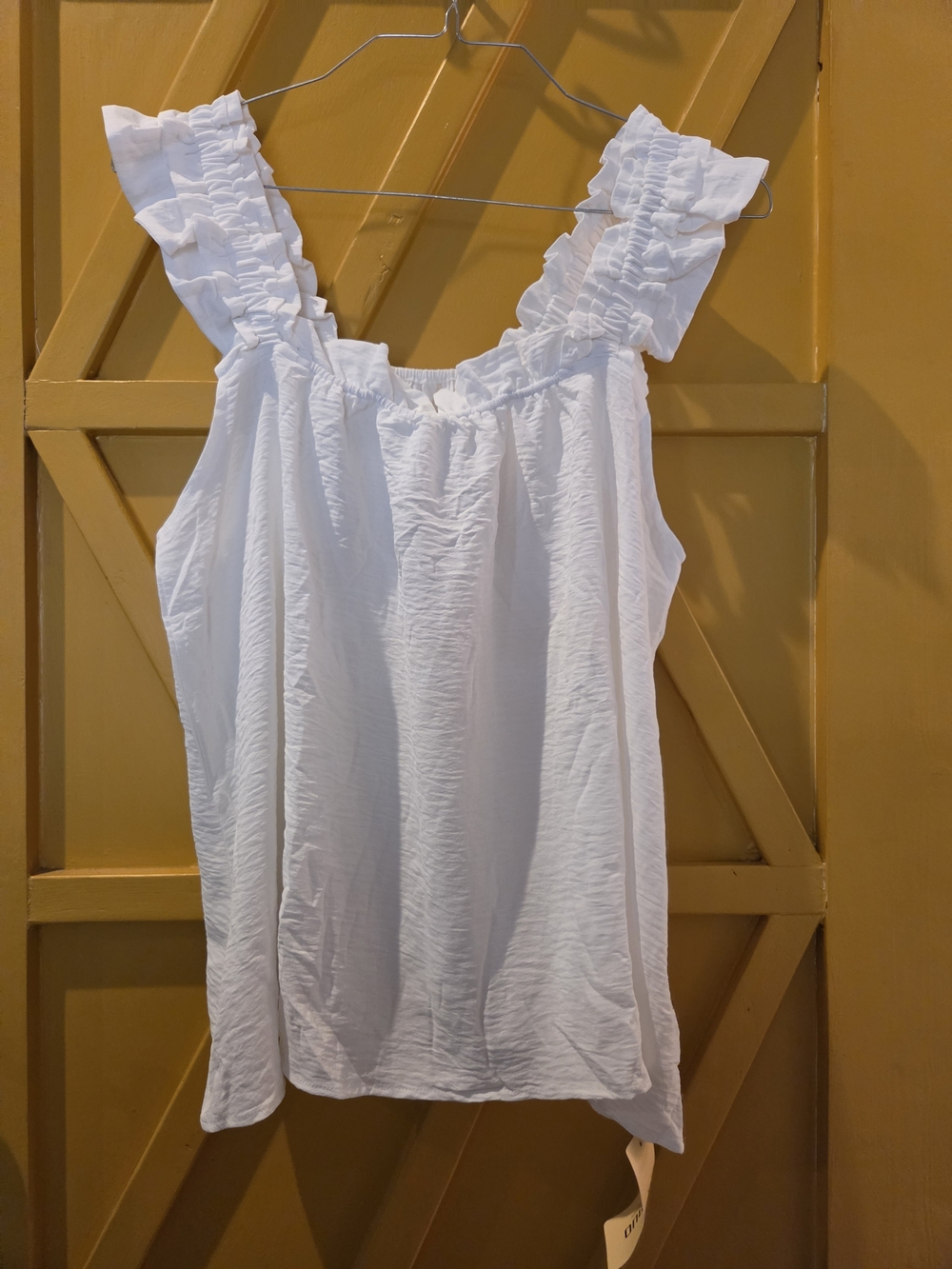 KFUBUO White Ruffled Strap Camisole Top